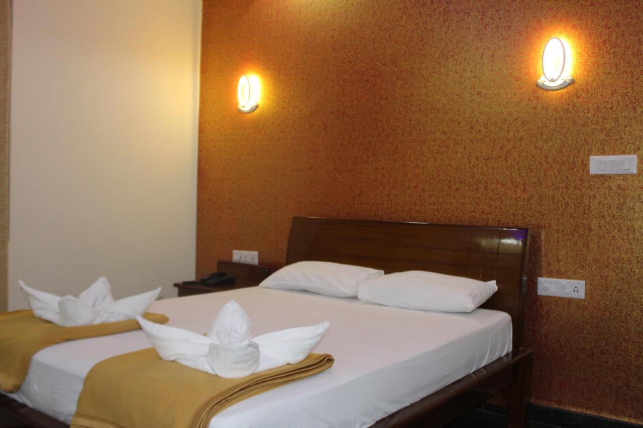 Golden Pride Hotel Kanakapura Eksteriør bilde